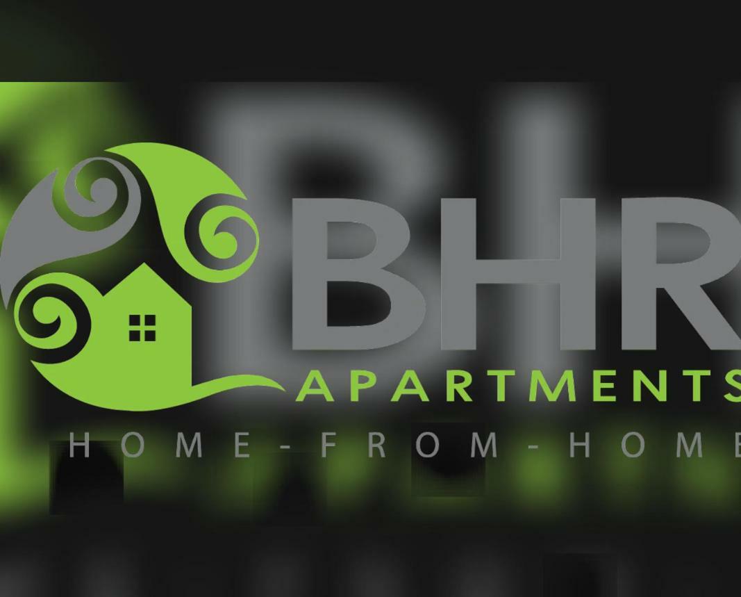 Perfect Central City Location - Parking - 3 Beds - 2 Bedrooms Belfast Esterno foto